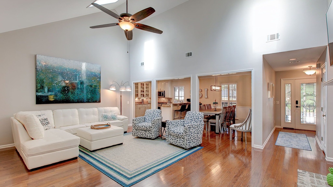 Photo of Livingroom in Saint Simons Island
