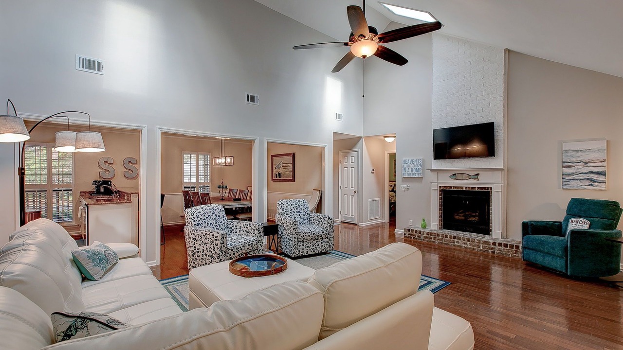 Photo of Livingroom in Saint Simons Island