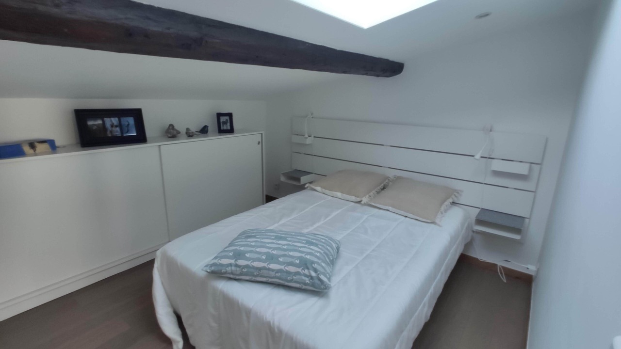 Photo of Bedroom in Marseillan