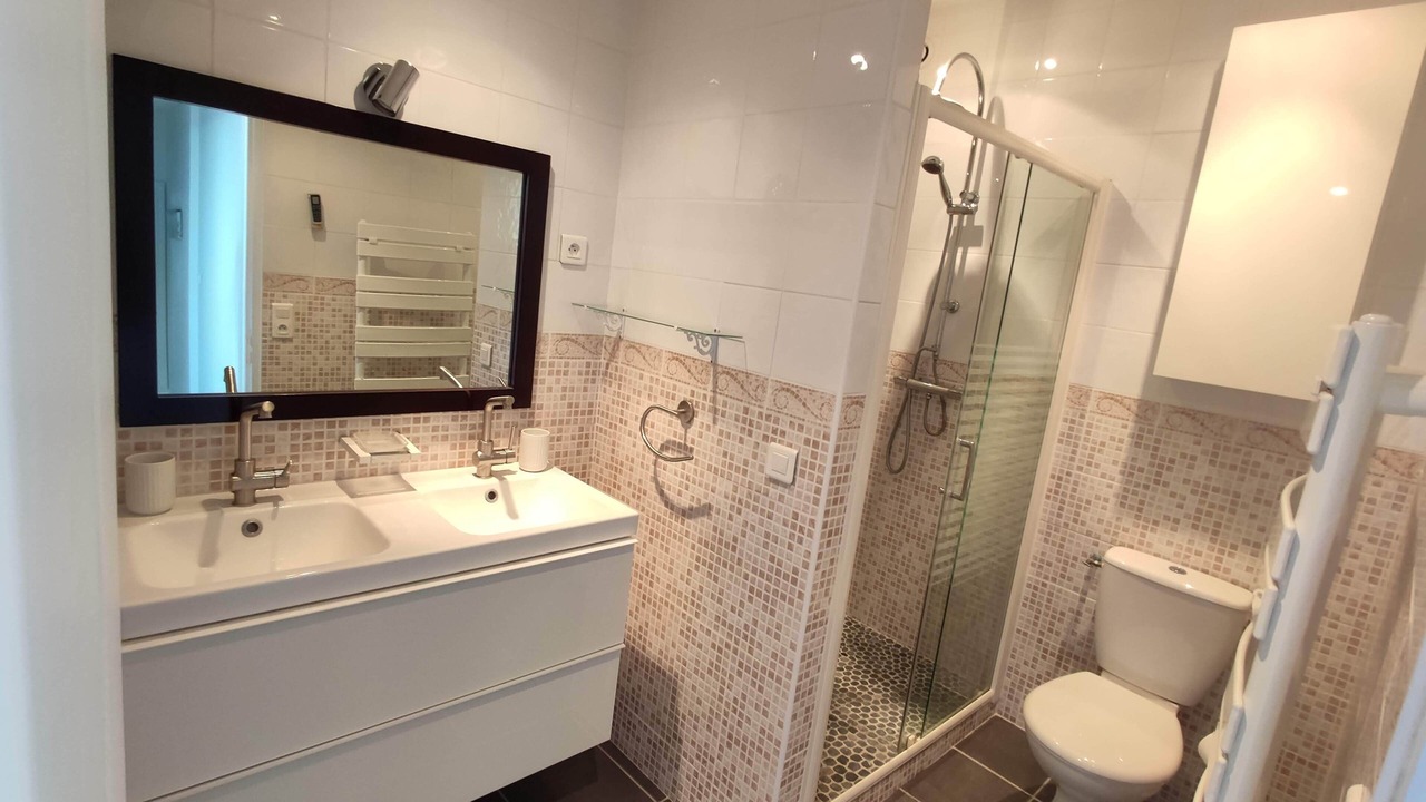 Photo of Bathroom in Marseillan