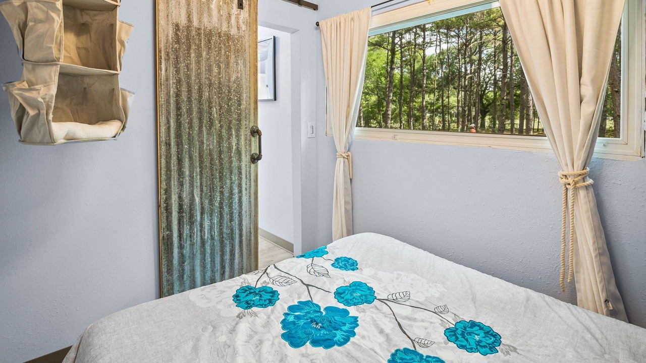 Photo of Bedroom in Navasota