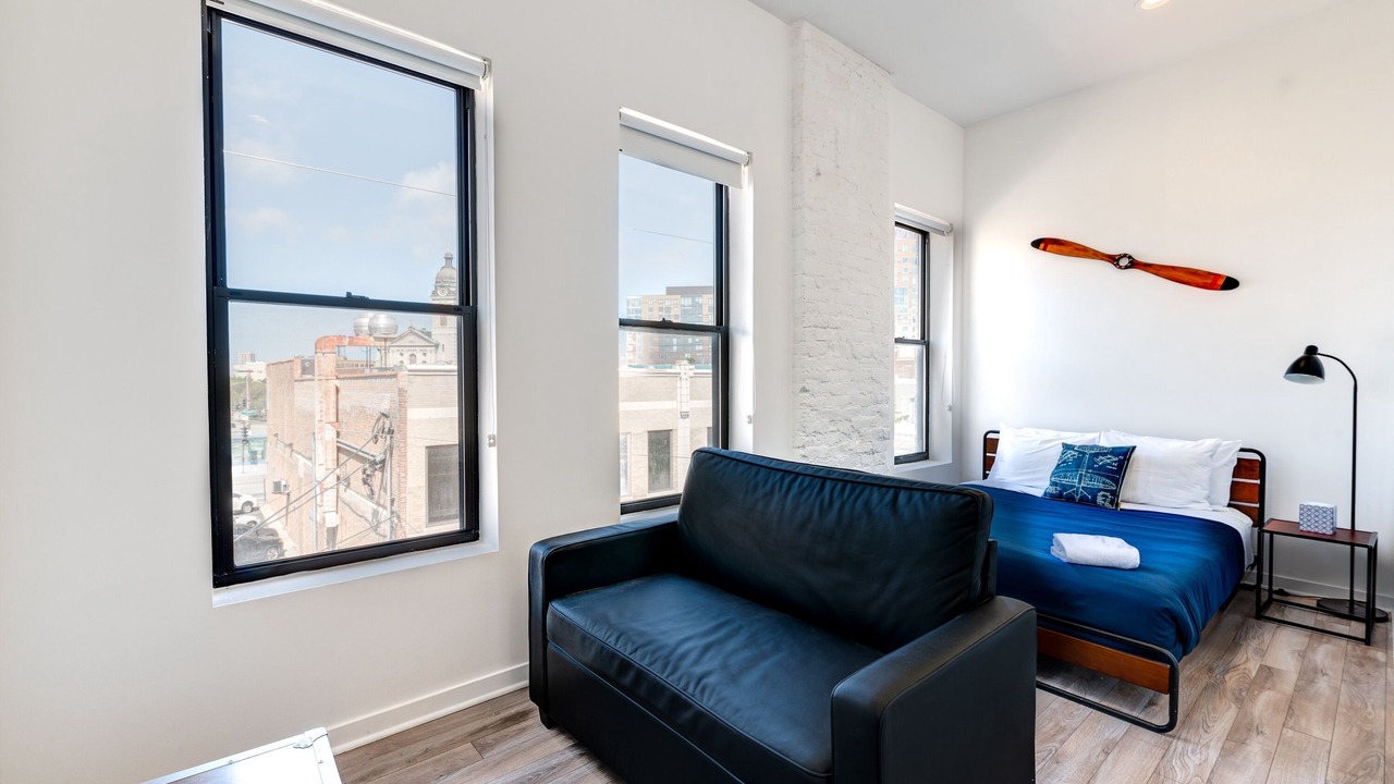 Photo of Livingroom in River West