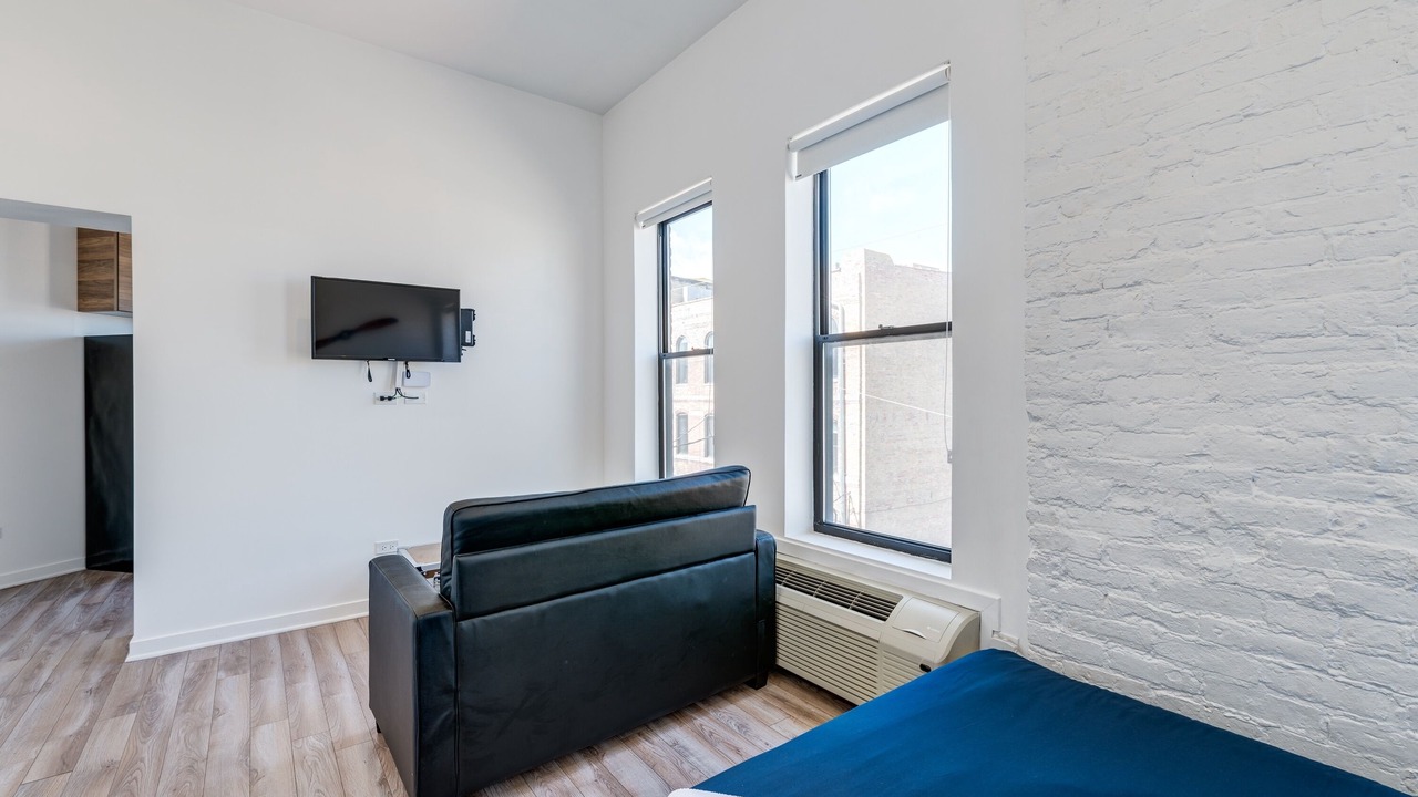 Photo of Bedroom in River West