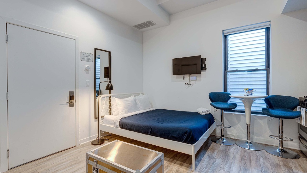 Photo of Bedroom in River West