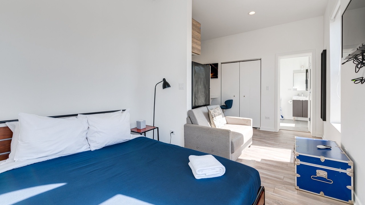 Photo of Bedroom in River West
