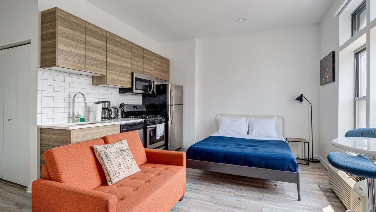 Photo of Livingroom in River West