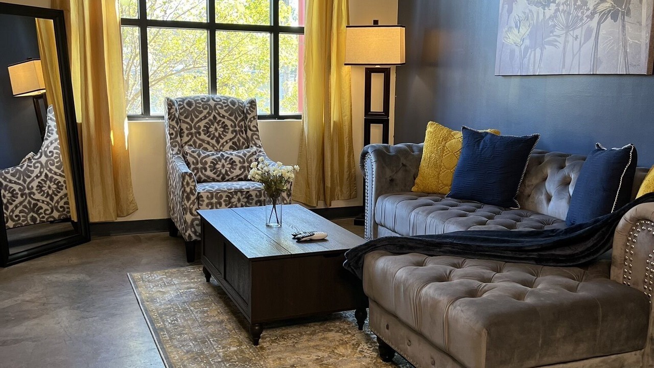 Photo of Livingroom in Midtown