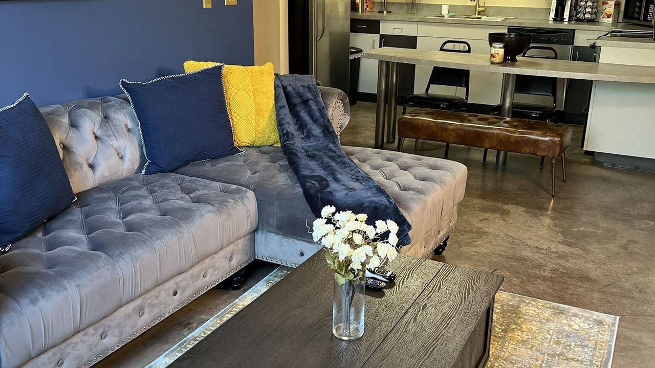 Photo of Livingroom in Midtown