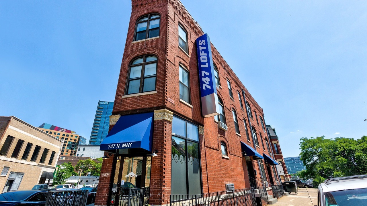 Photo of Others in River West