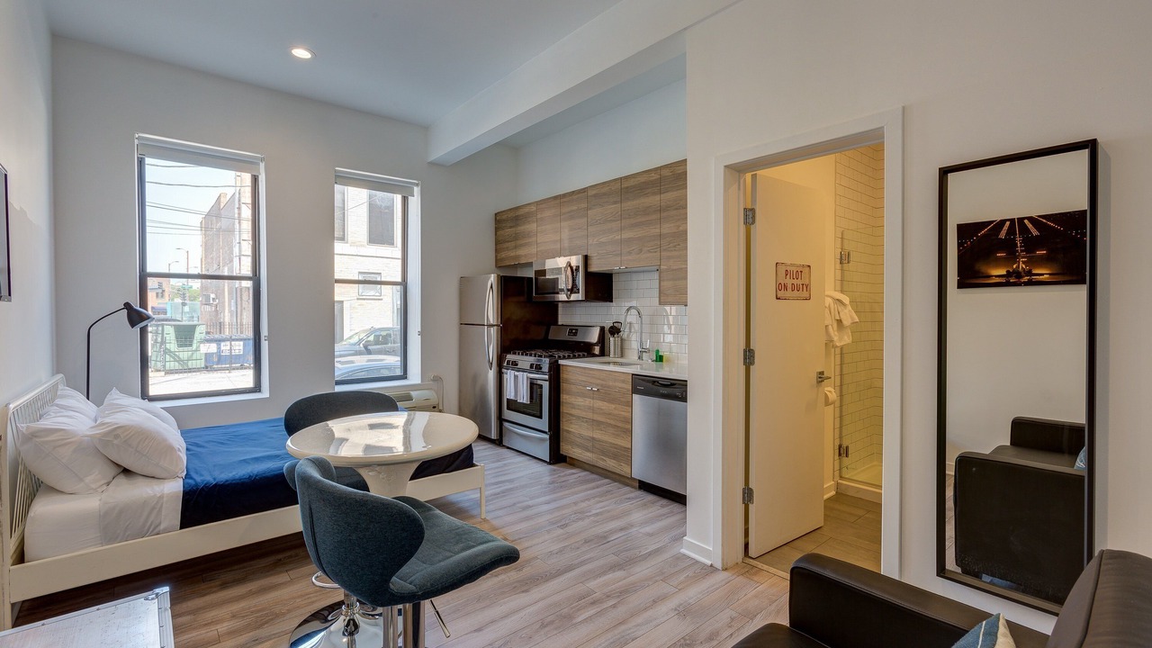 Photo of Bedroom in River West