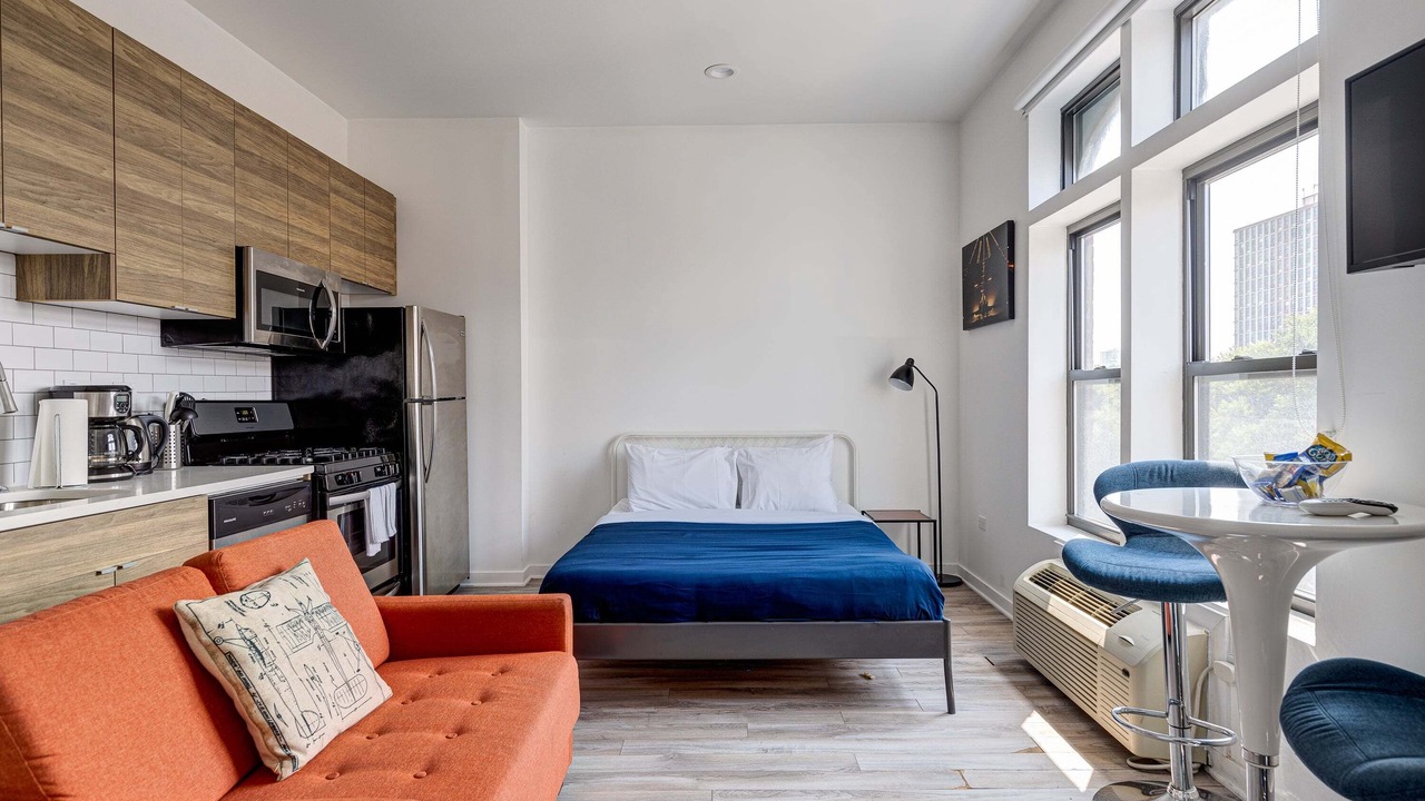 Photo of Bedroom in River West