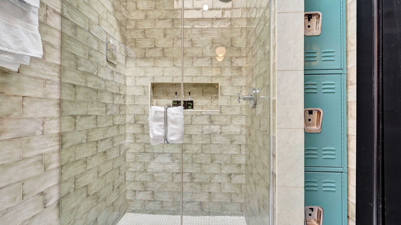 Photo of Bathroom in Near West Side
