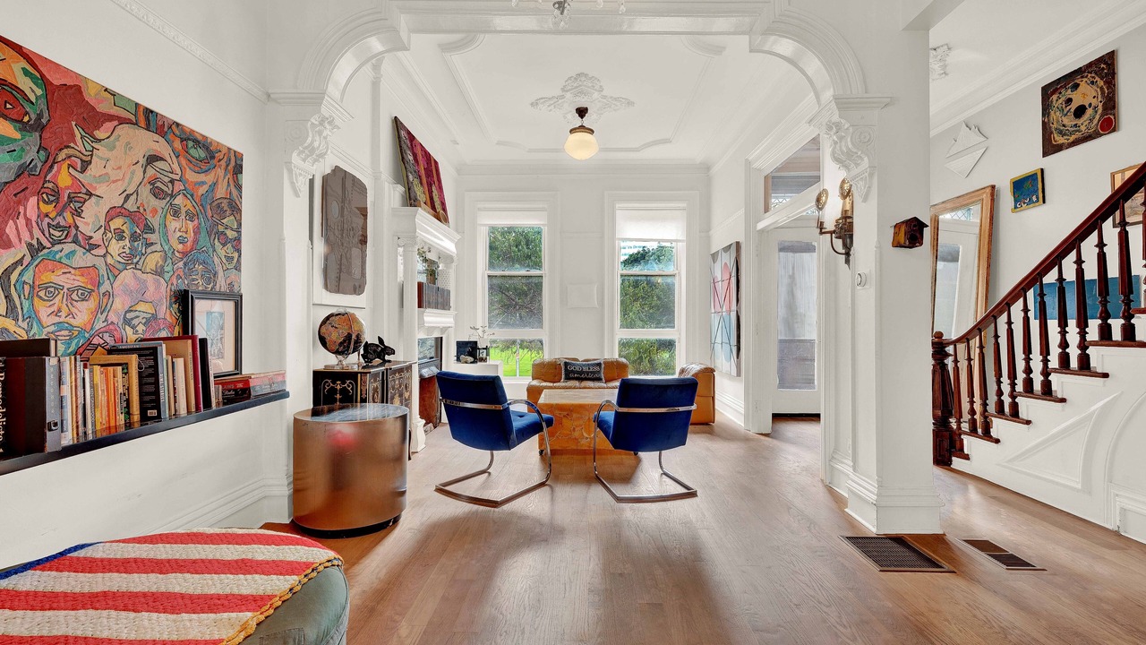 Photo of Bedroom in Near West Side