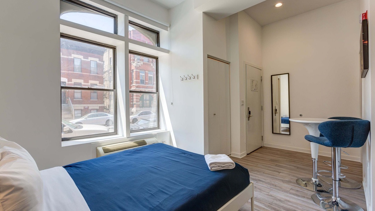 Photo of Others in River West