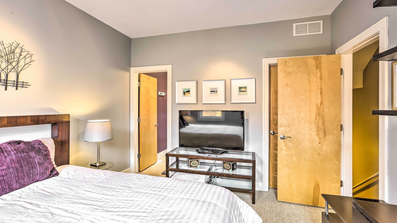 Photo of Bedroom in Southeast Omaha