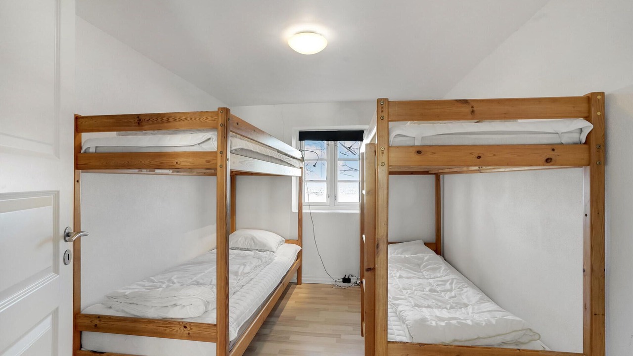 Photo of Others in ster Assels