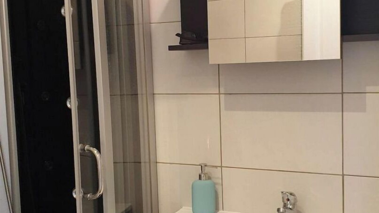 Photo of Bathroom in Arcueil