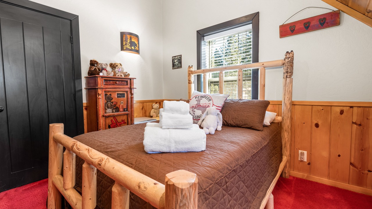 Photo of Bedroom in Big Bear City