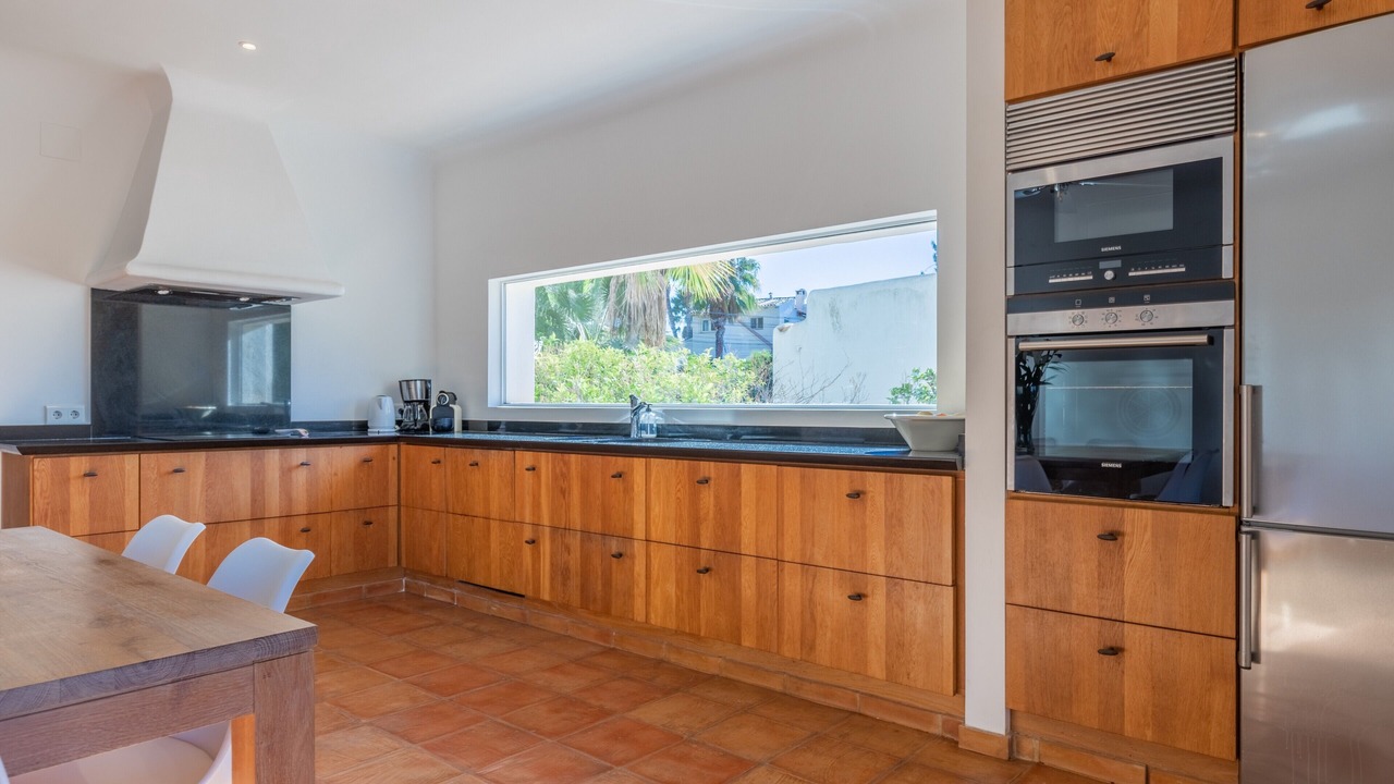 Photo of Kitchen in Moraira Town Centre