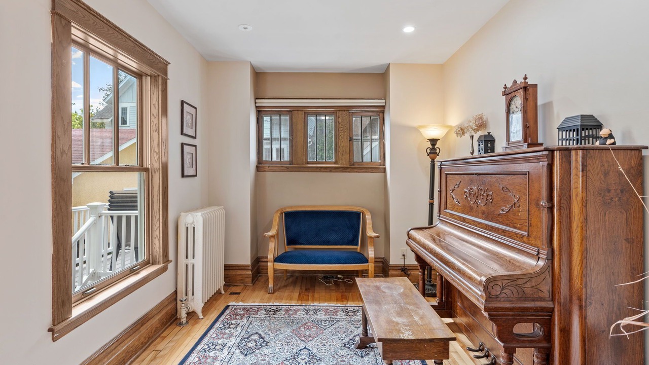 Photo of Bedroom in Linden Hills