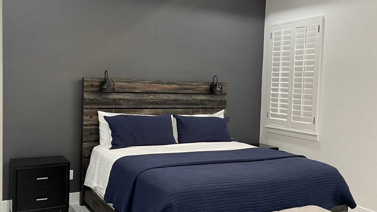 Photo of Bedroom in Biggs Field