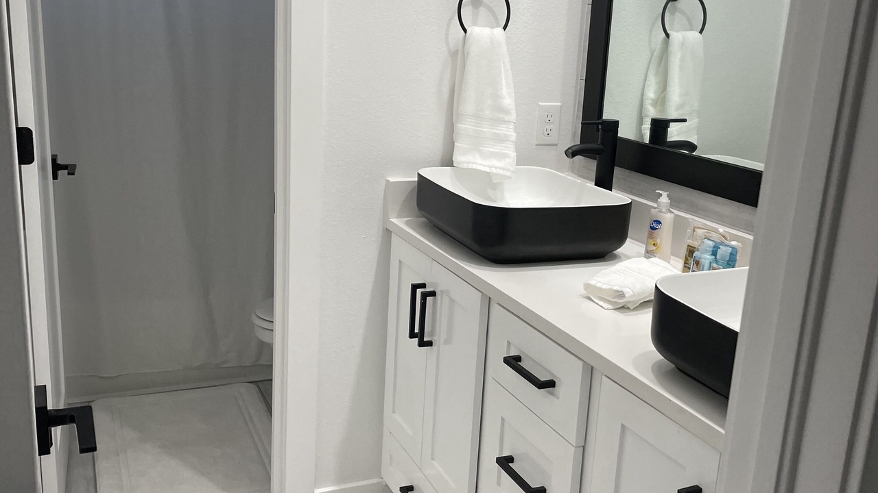 Photo of Bathroom in Biggs Field