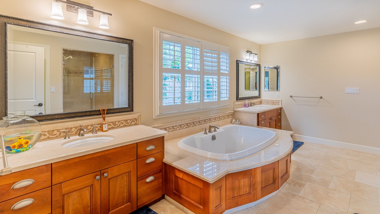 Photo of Bathroom in Ewa