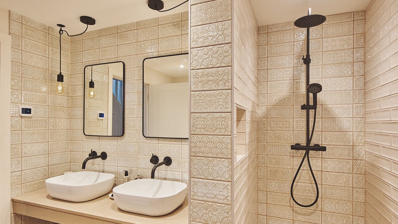 Photo of Bathroom in Oxwich