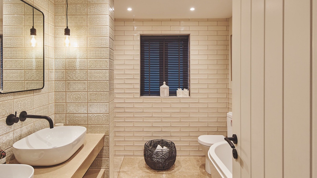 Photo of Bathroom in Oxwich