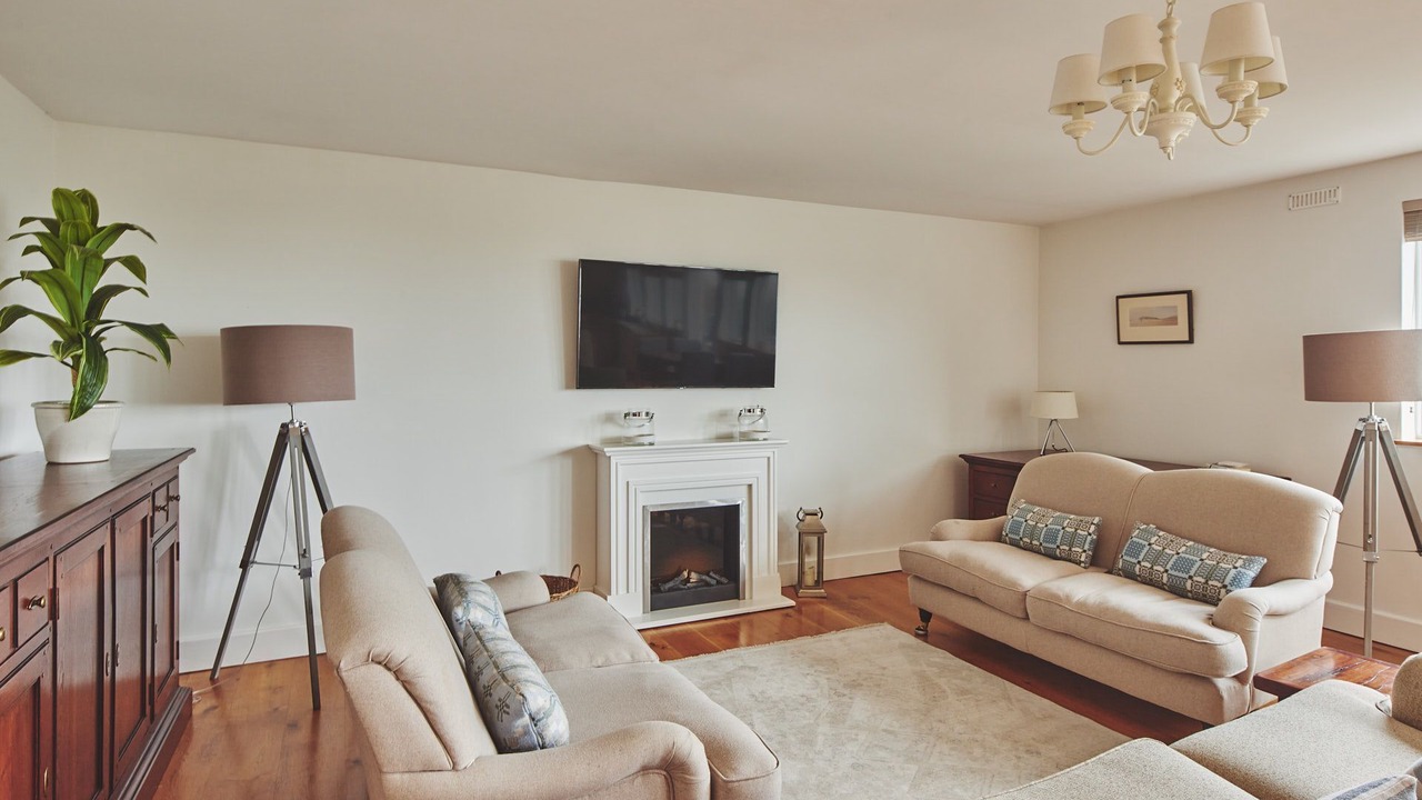 Photo of Bedroom in Oxwich