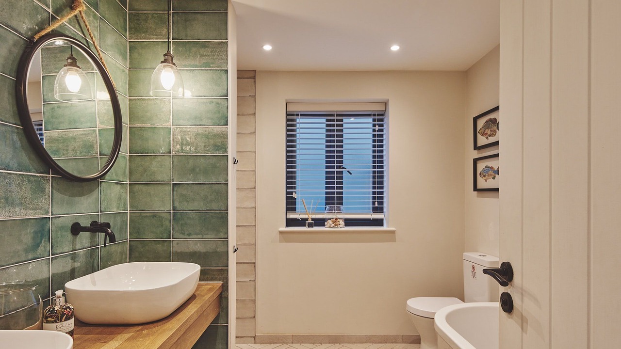 Photo of Bathroom in Oxwich