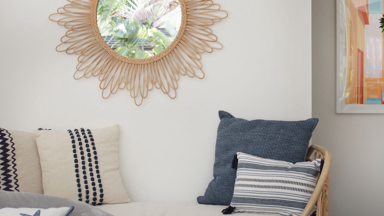 Photo of Livingroom in Portlock