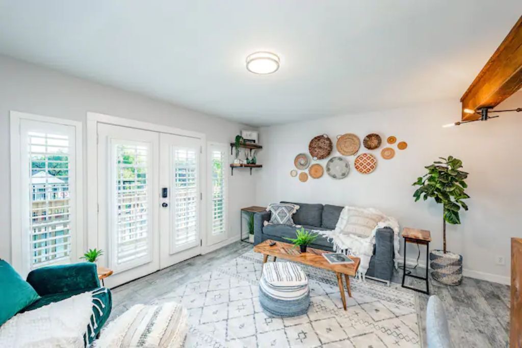 Photo of Livingroom in Clarksville
