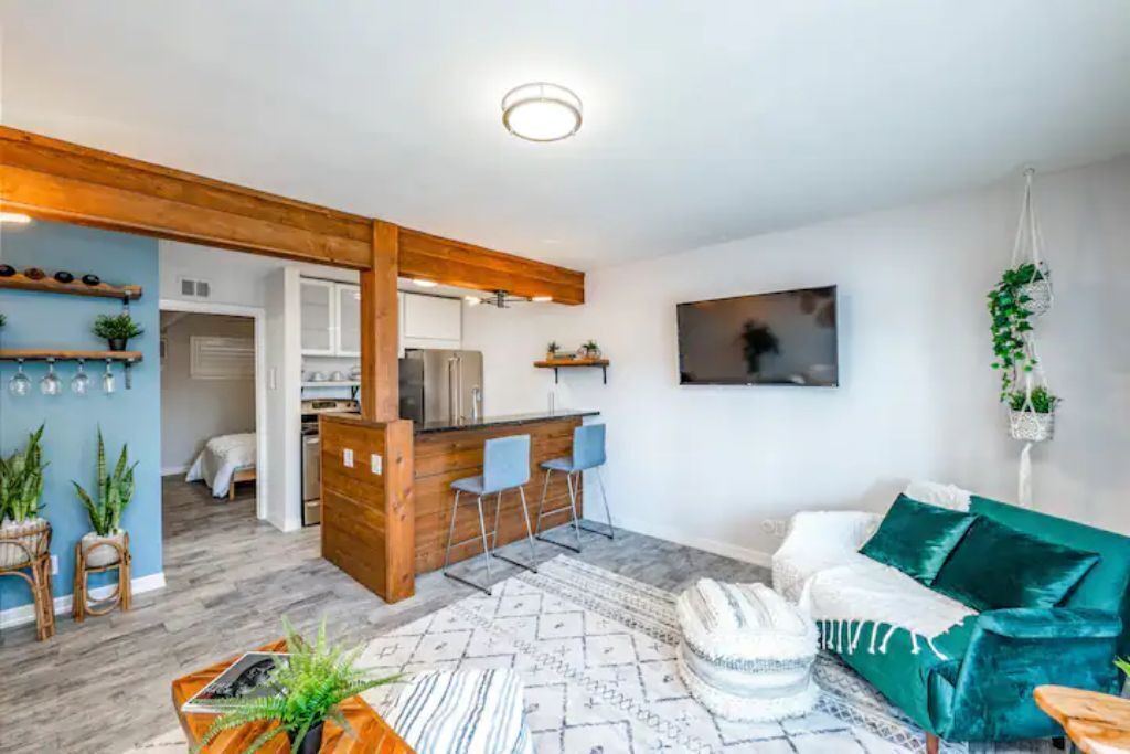Photo of Livingroom in Clarksville