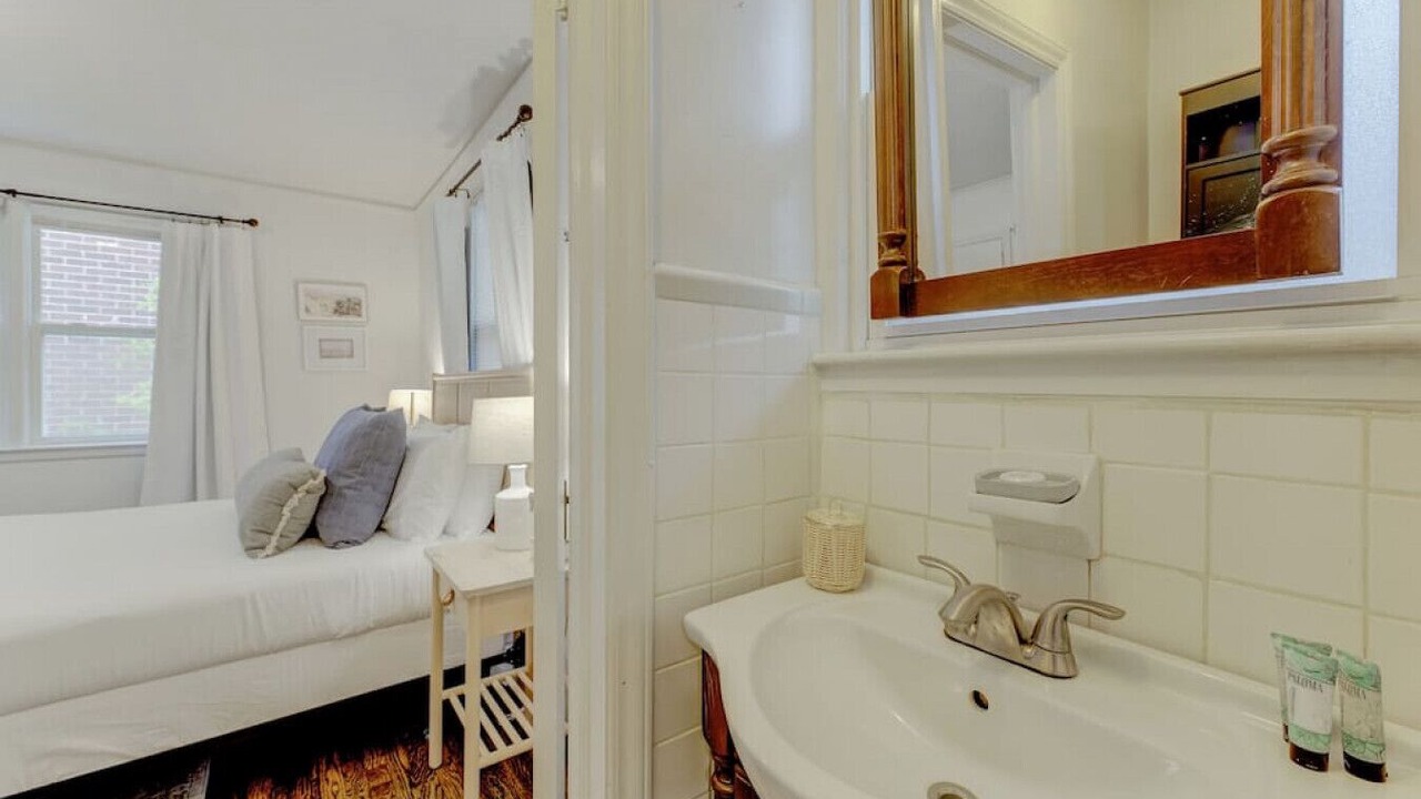 Photo of Bathroom in Earlewood