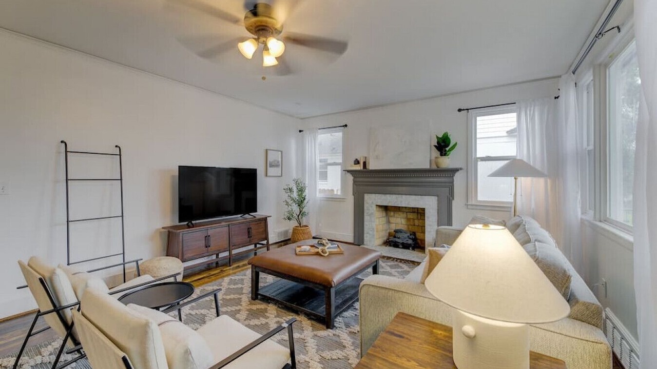 Photo of Livingroom in Earlewood