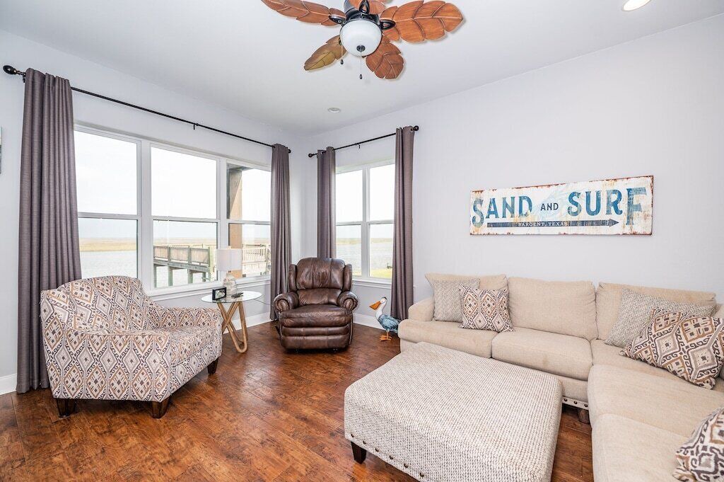 Photo of Livingroom in Cedar Lane