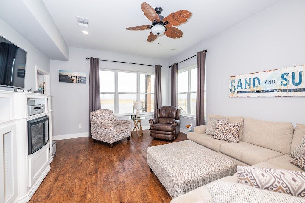 Photo of Livingroom in Cedar Lane