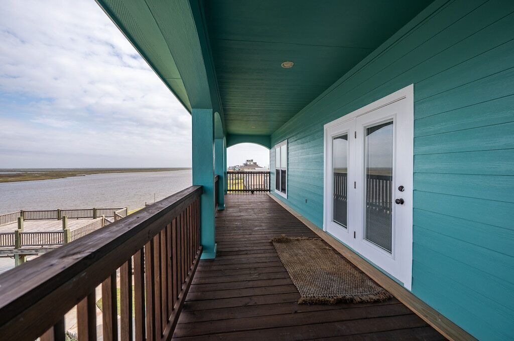 Photo of Patio Balcony in Cedar Lane