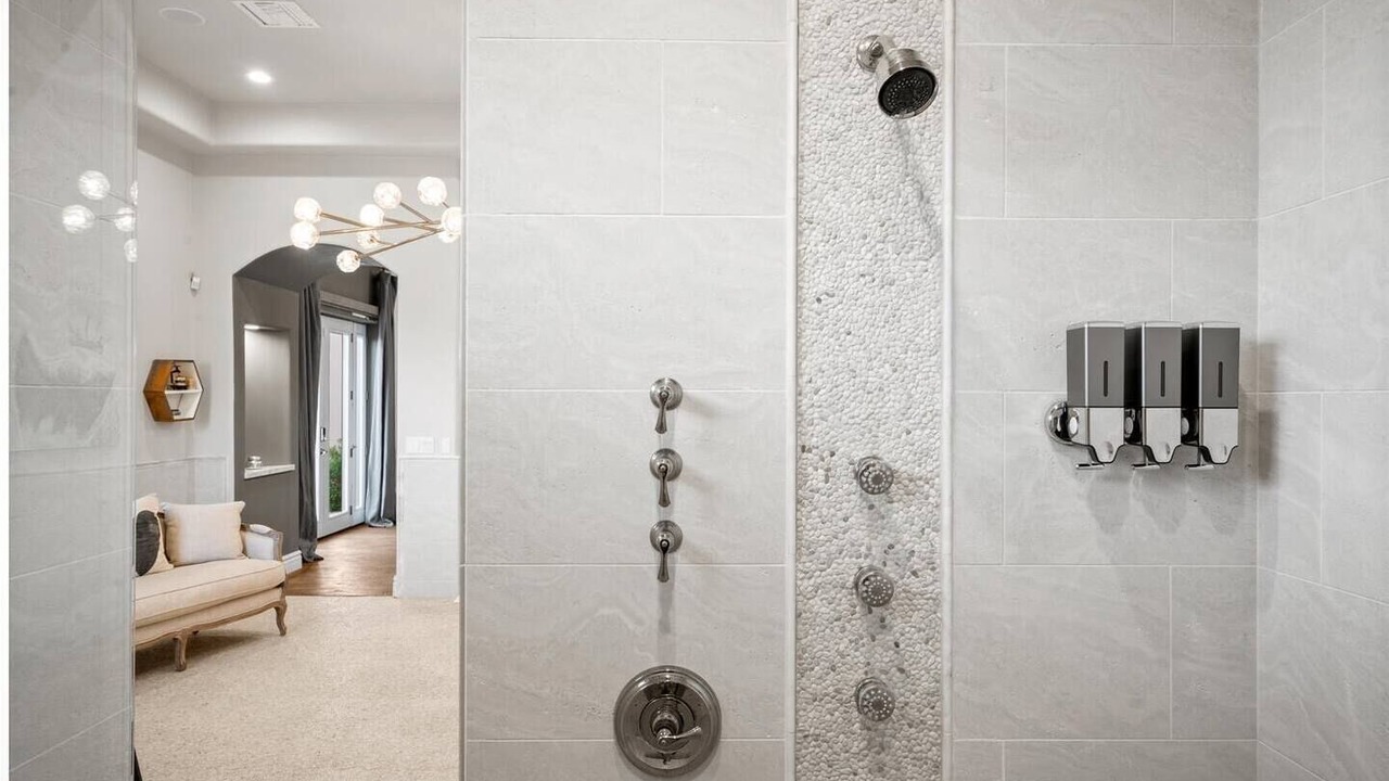 Photo of Bathroom in Pinnacle Peak Paradise