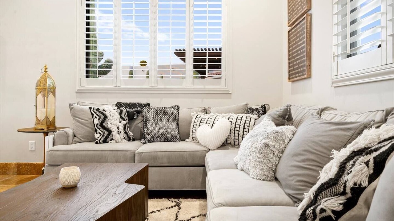 Photo of Livingroom in Pinnacle Peak Paradise