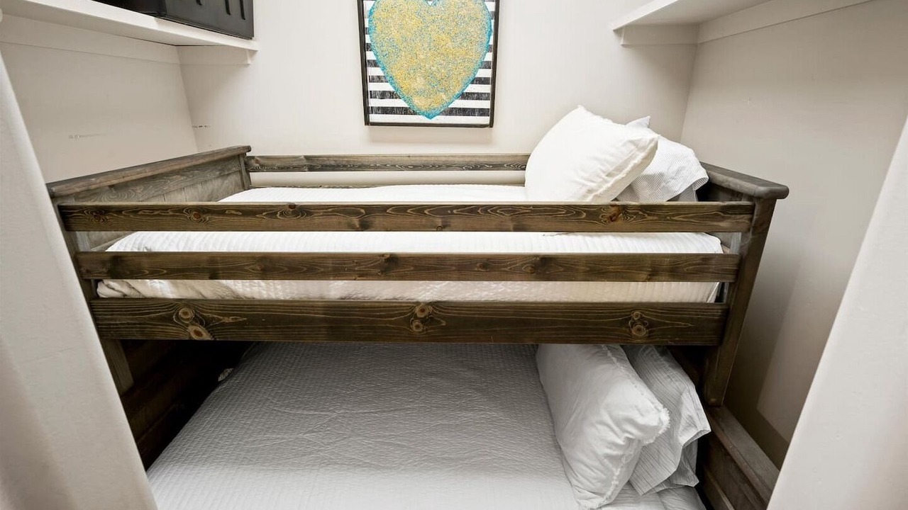 Photo of Bedroom in Pinnacle Peak Paradise