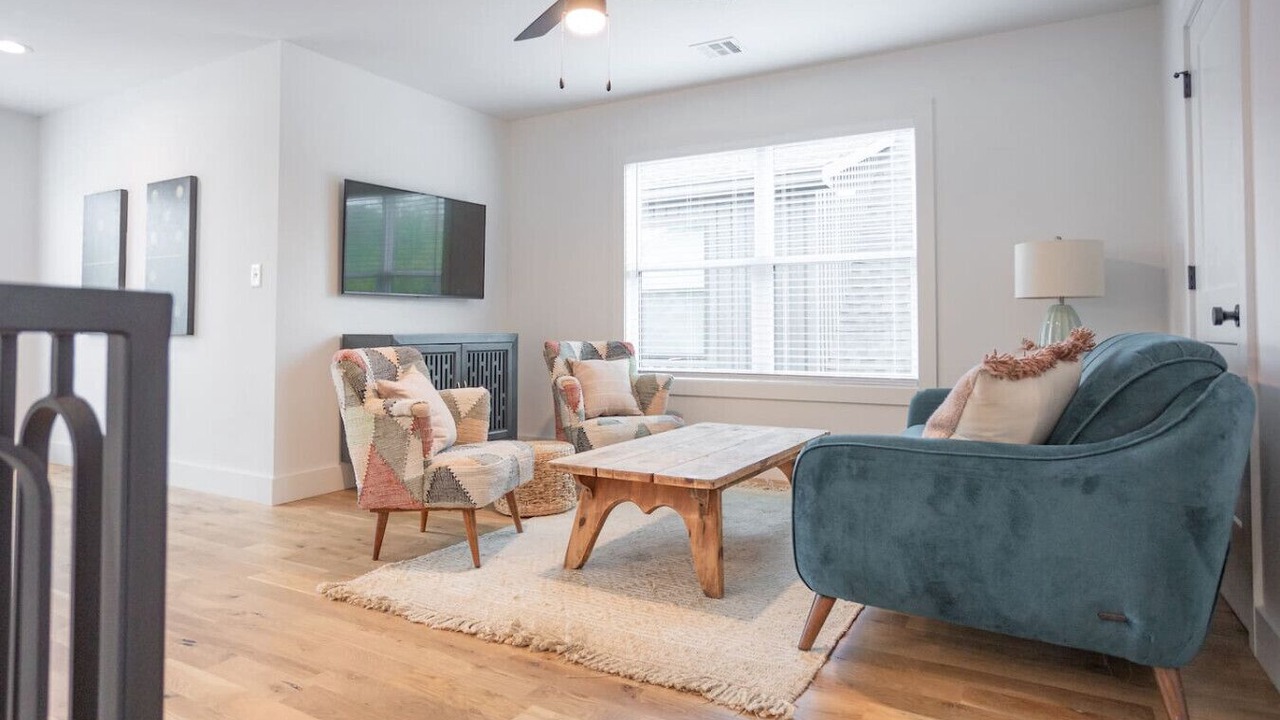 Photo of Livingroom in Broken Arrow