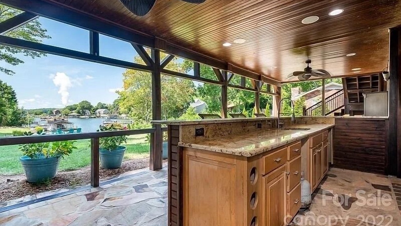 Photo of Kitchen in Lake Norman of Catawba