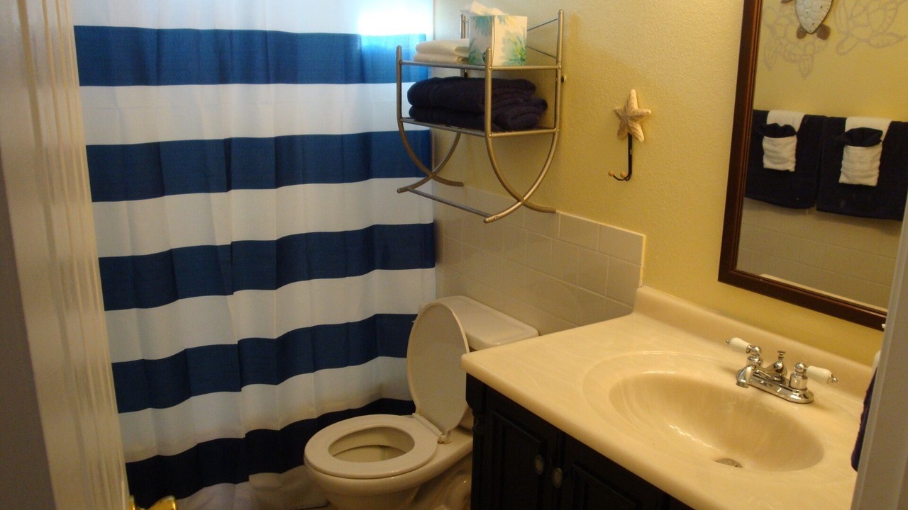 Photo of Bathroom in Sunrise Beach