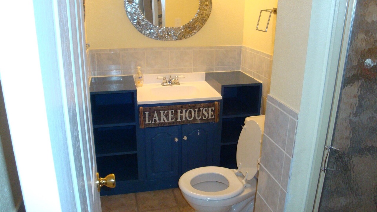 Photo of Bathroom in Sunrise Beach