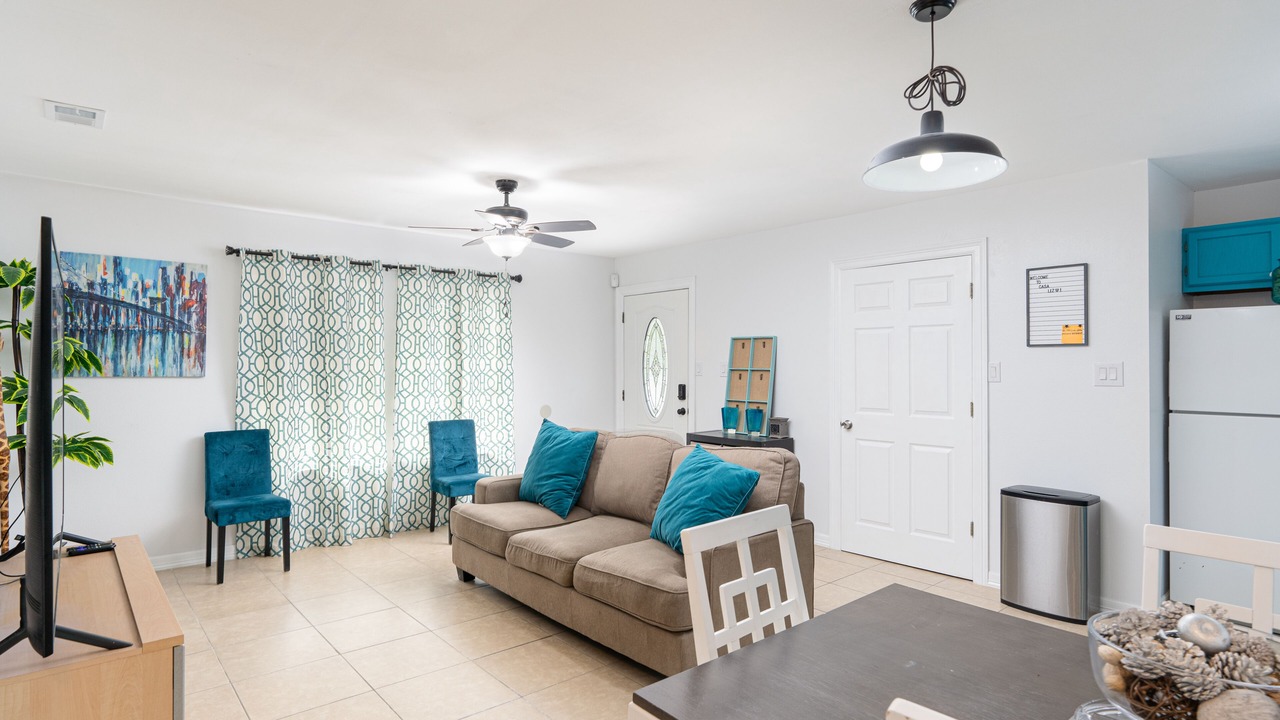 Photo of Livingroom in Pharr