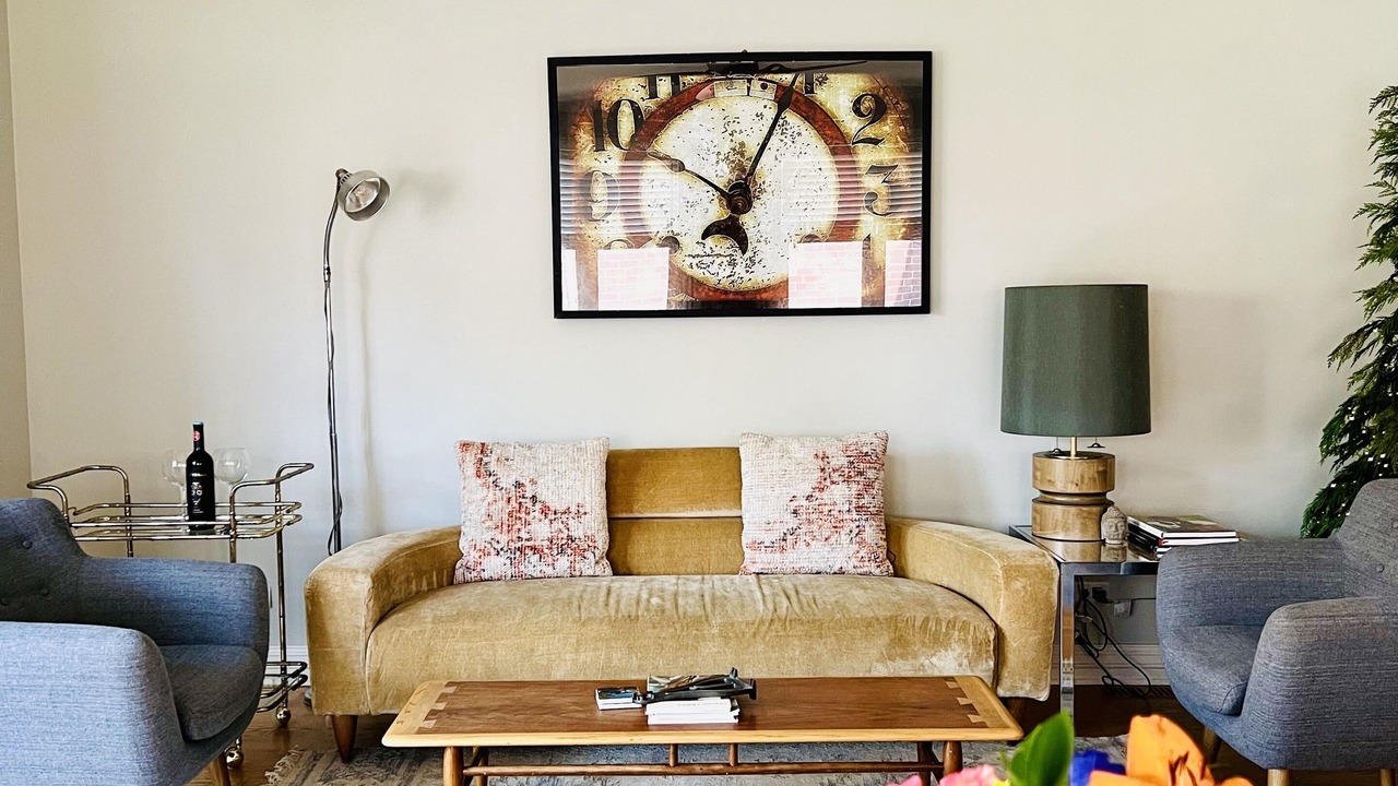 Photo of Livingroom in West Town