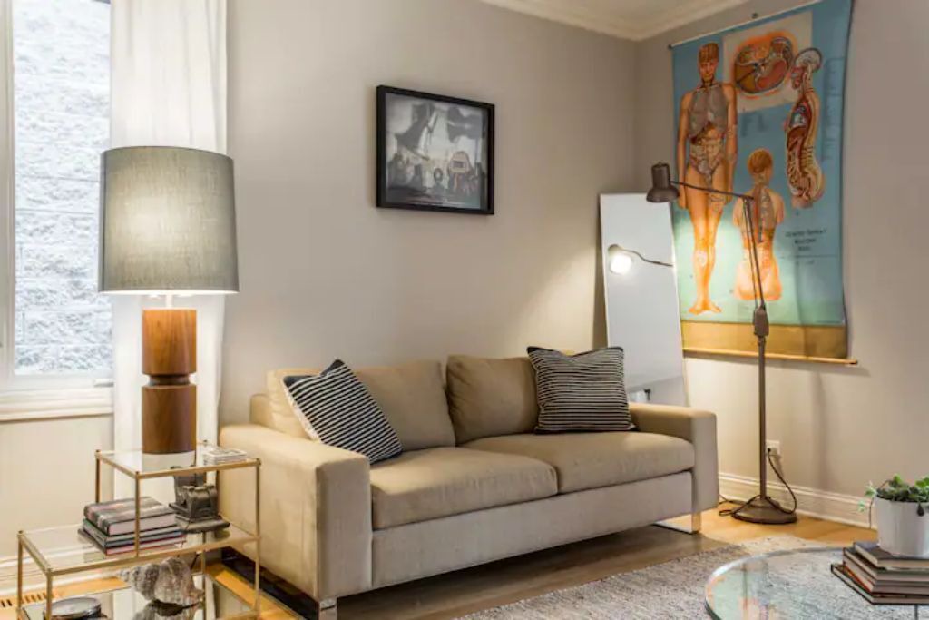 Photo of Livingroom in West Town