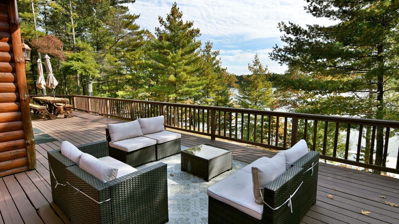 Photo of Patio Balcony in Cable